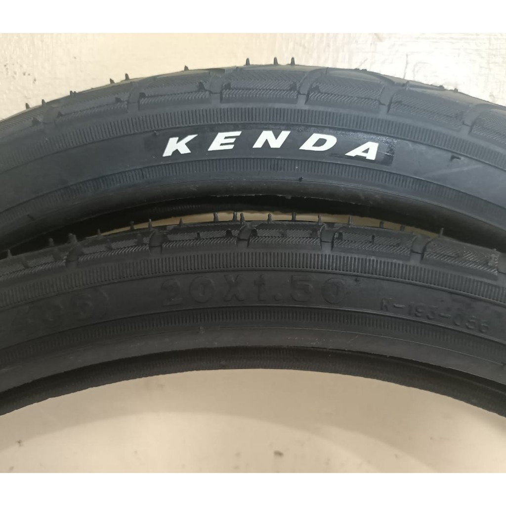 Ban luar kenda black kwest 20x150
