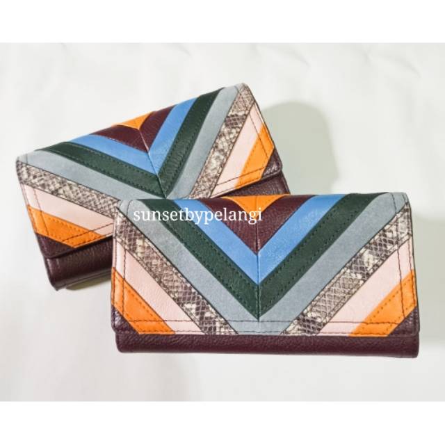 Dompet Fossil Logan RFID Flap Clutch Purple Multi