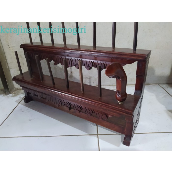 

jagrak tempat deder keris model susun bahan kayu jati isi 16