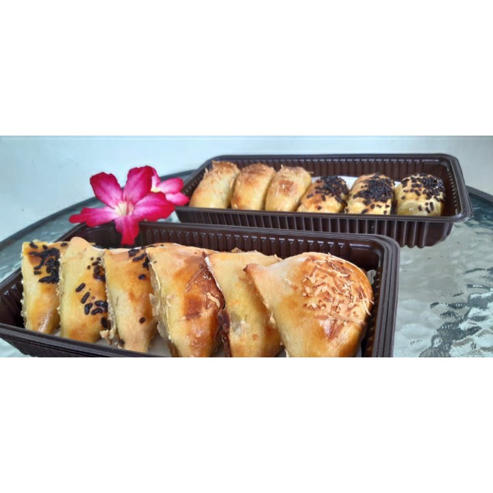 

MOKU PISANG MOLEN PASTRY | BENTUK SEGITIGA | MOLEN TAPE PISANG KEJU