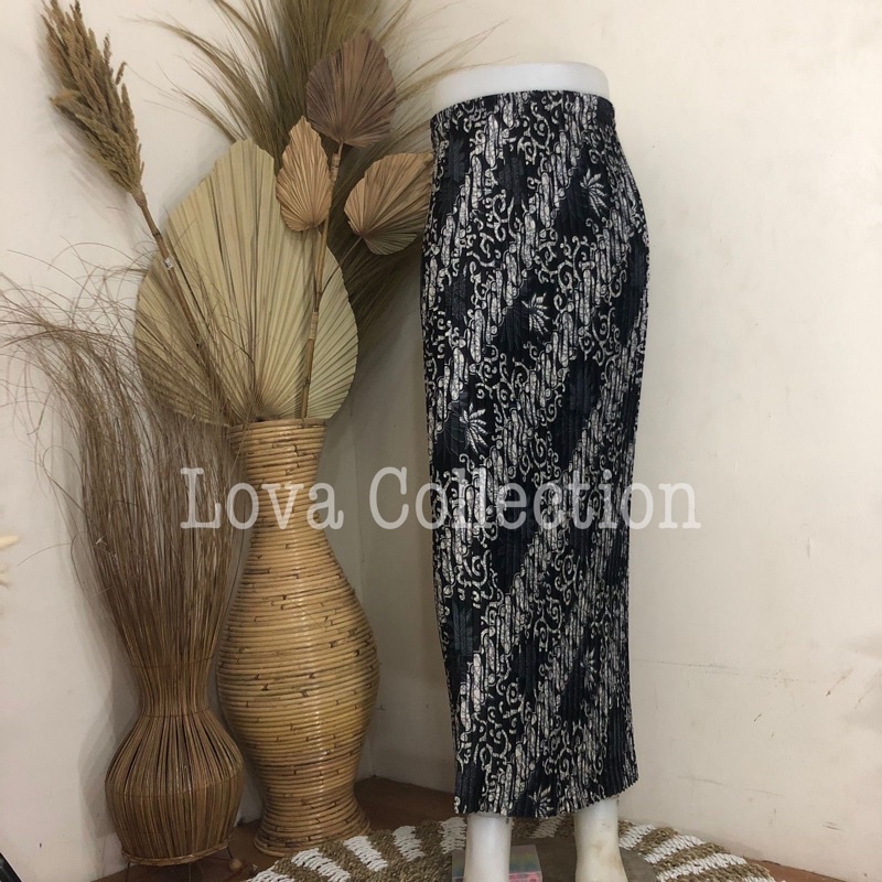ROK BATIK PLISKET-Kenanga Silver