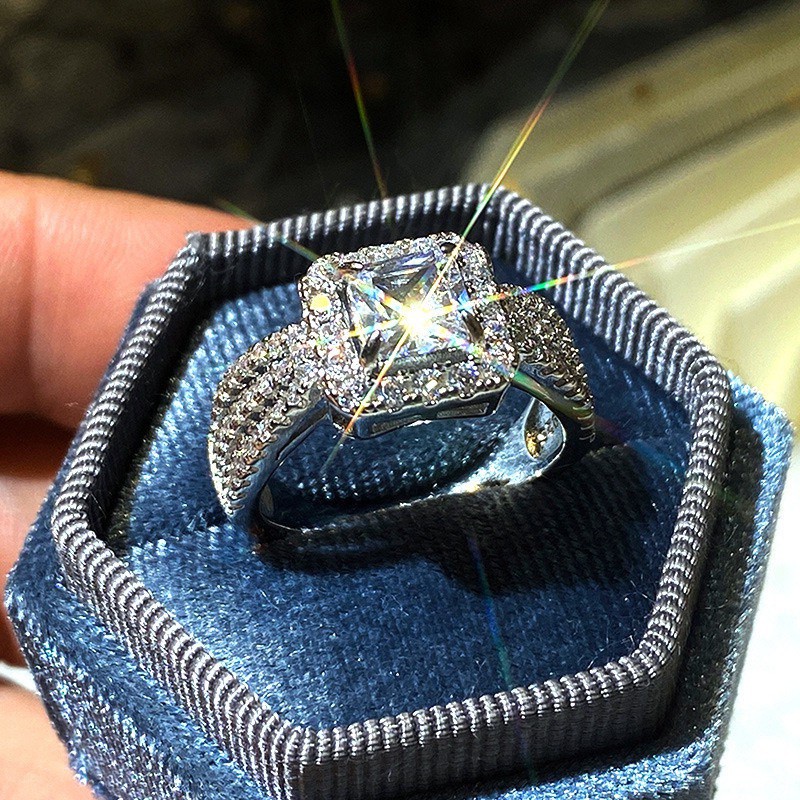 Cincin Cubic Zirconia Gaya Modern Untuk Wanita