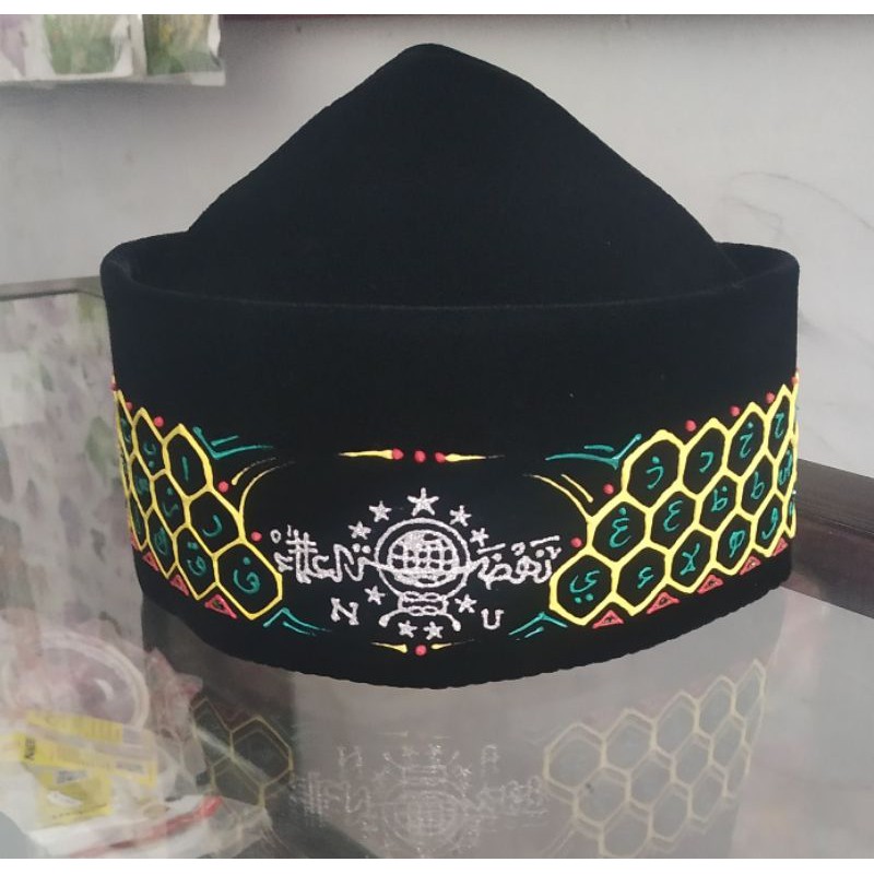 songkok lukis huruf hijaiyah, peci lukis NU silver, kopiah lukis NU gratis nama anak.