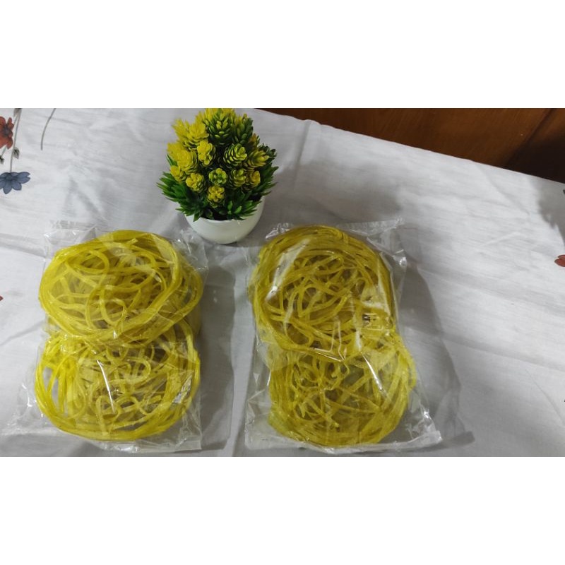 

KERUPUK MIE KUNING MENTAH KHAS BOGOR