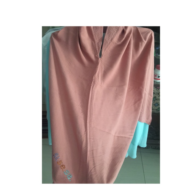 Preloved sisesa lavenia warna choral lil defect