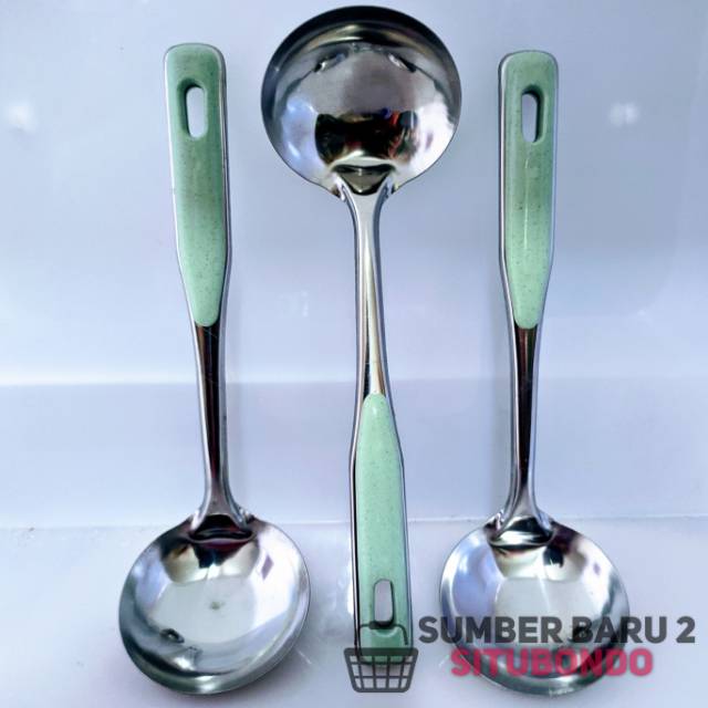 Erus Sendok Sayur Stainless Gagang Plastik