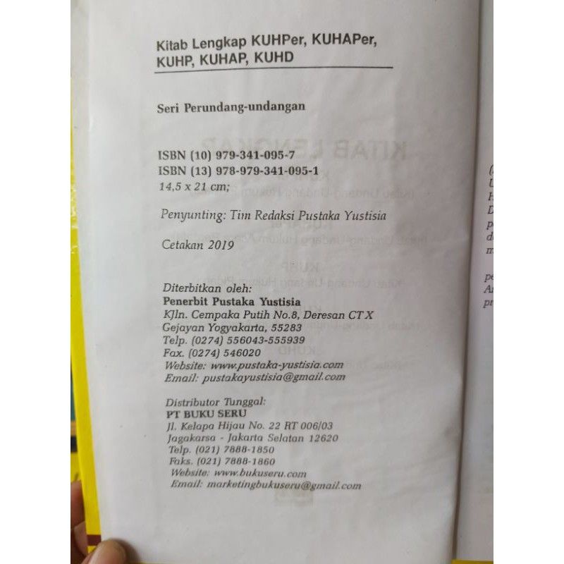 Kitab Lengkap KUHper KUHAper KUHP KUHAP KUHD-1