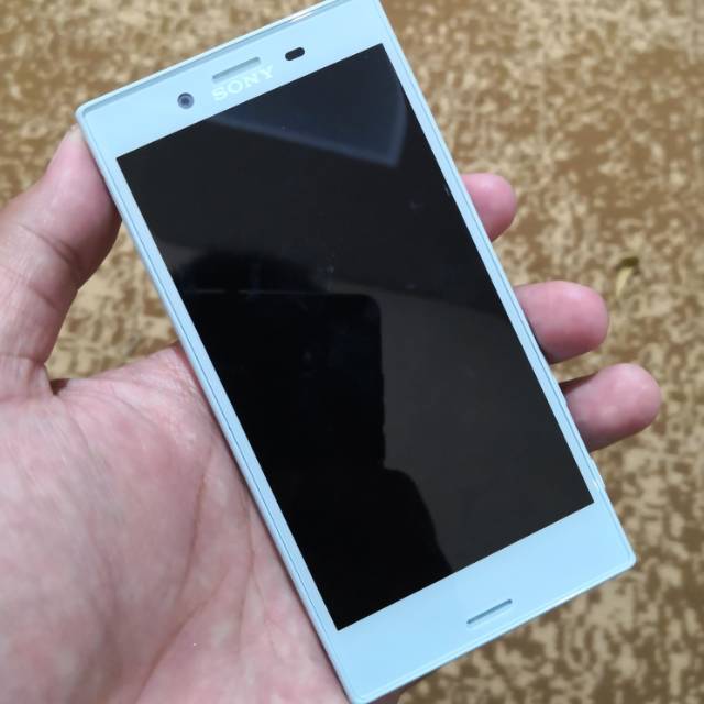 Sony Xperia X Compact 3GB-32GB Docomo Pressure Naik