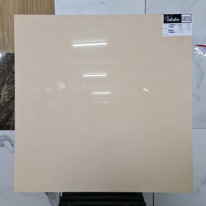 

GRANIT VALENTINO GRESS 80X80 CM LAURENT SERIES
