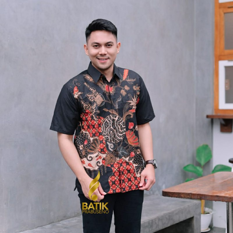 PRABUSENO // Batik Prabuseno - KAWUNG BERSERI  Kemeja Batik Pria Lengan Pendek Reguler