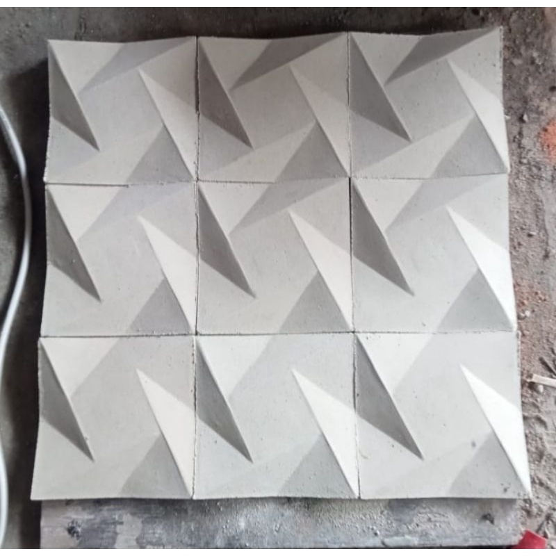 roster beton/ loster ornamen bata tempel