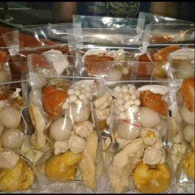 

Baso aci/cilok goang/cilok instan