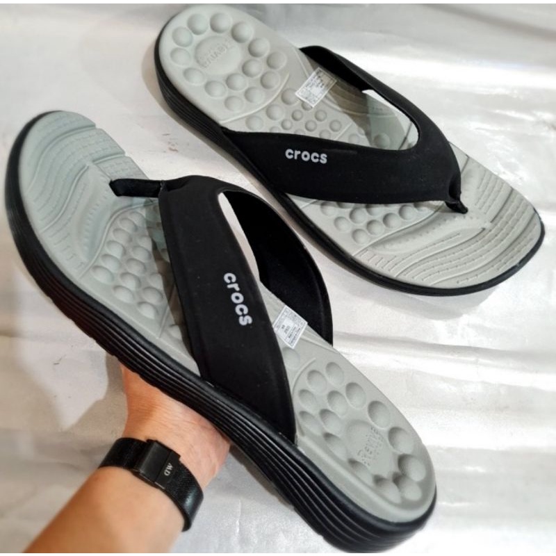 Sandal crocs Pria / Crocs Reviva Flip / Sandal crocs reviva