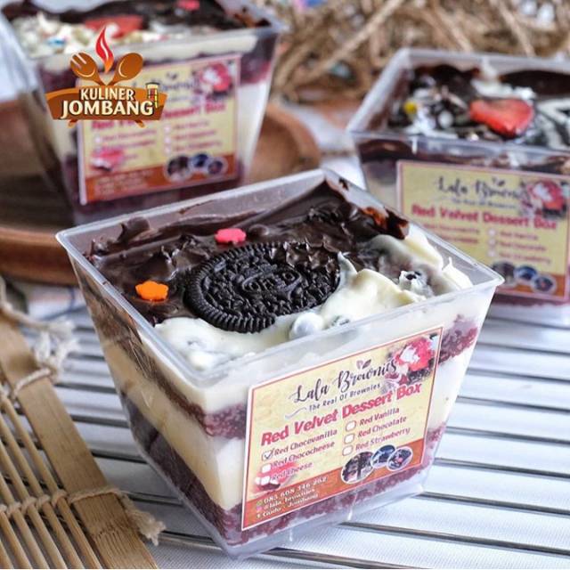 

Red Velvet cake by Lala brownies