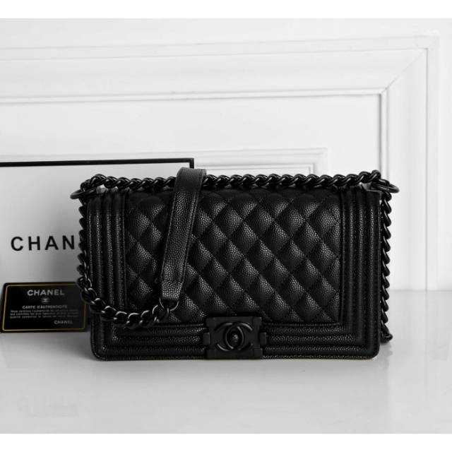 Chanel Le Boy Classic Caviar Skin  14524 {w01l}