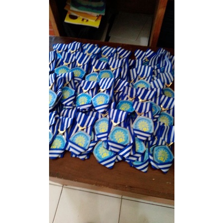 

Kalung Medali Wisuda Stainless