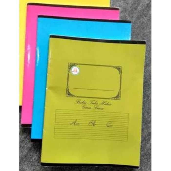 

1 BUAH BUKU TULIS HALUS GARIS 3 1 PAK ISI 10 BUKU