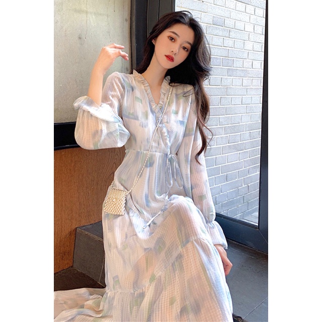 Gaun Kerah V Rendering Gaya Barat Rok Panjang Sedang Lengan Terompet Pinggang Tinggi Gaya Hongkong M