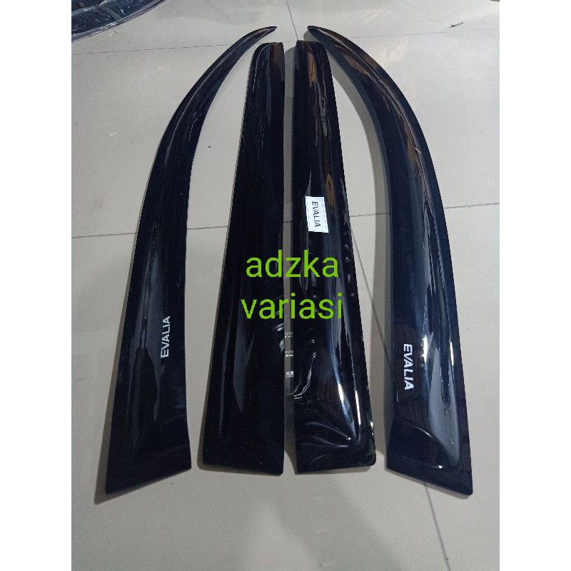 talang air mobil Nissan Evalia