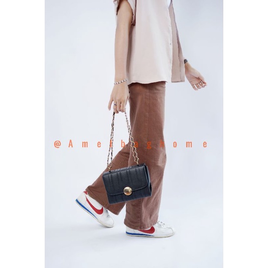 AMELBAGHOME - TAS SELEMPANG WANITA - TAS WANITA DEVA - TAS SLINGBAG FASHION TERBARU TAS WANITA TERBARU TAS BAHU TAS HANDBAG TAS MURAH MERIAH TAS MURMER