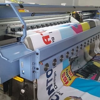

Spanduk Hi-Res Bahan Korea 440 gsm, Lebih tebal, dan Bagus...