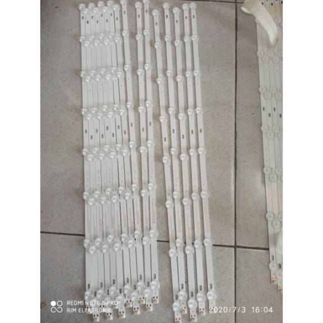 Lampu led 8 kancing 3v universal