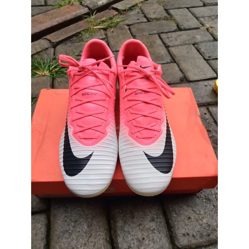 Nike Vapor pink
