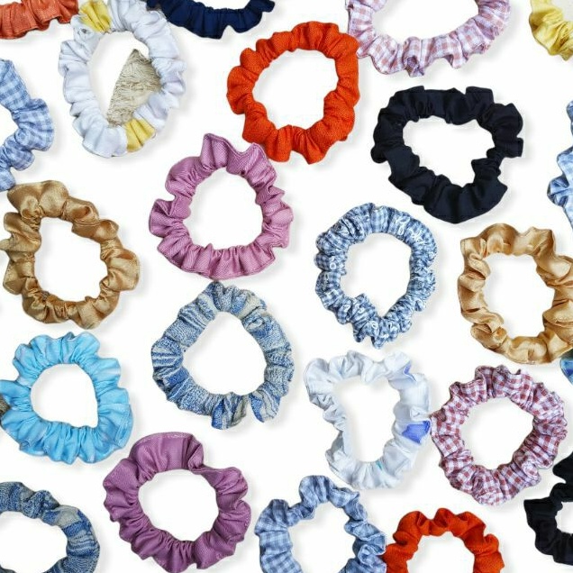 eystudios - Mini Scrunchies / Ikat Rambut Motif Random