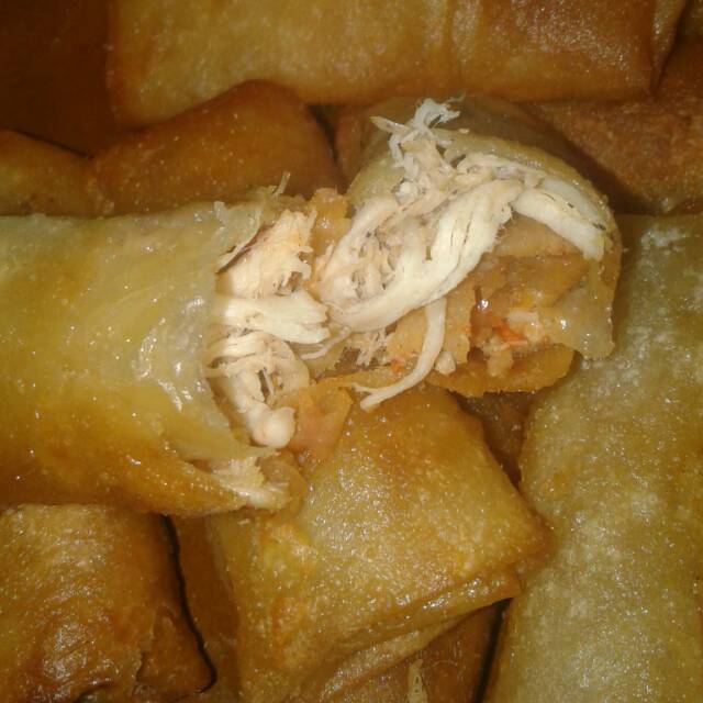 

Lumpia ayam pedas dan ayam original frozen food
