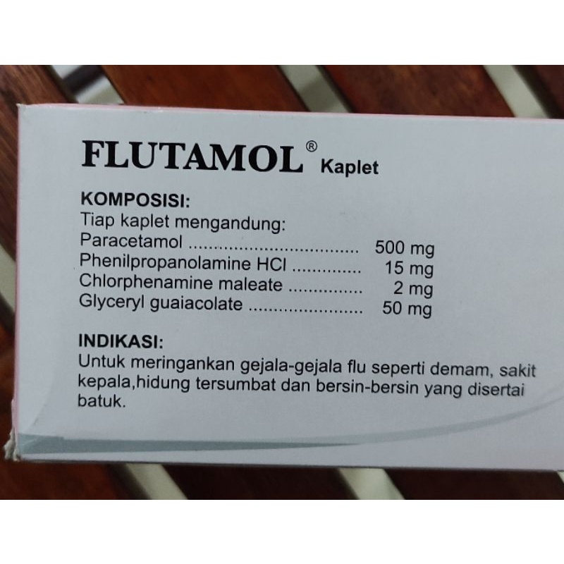 FLUTAMOL 10 KAPLET / FLU / DEMAM / SAKIT KEPALA / HIDUNG TERSUMBAT / BERSIN / BATUK / 10 KAPLET