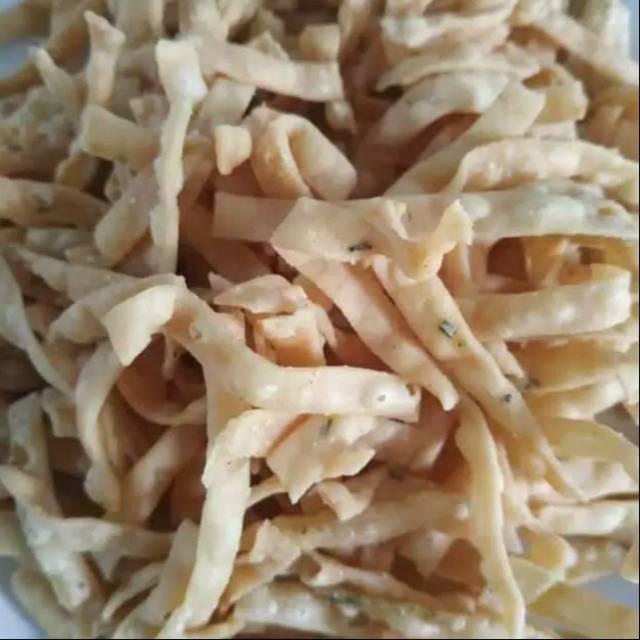 

Kue bawang )kue sistik gurih murah 500gr