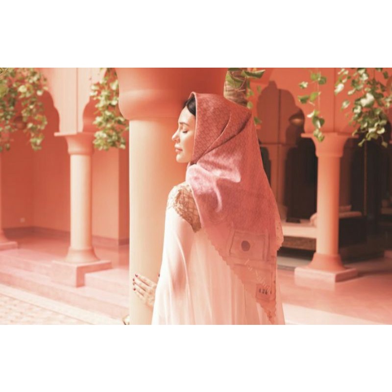 La Sabelle - Hawa Rose Gold Scarf