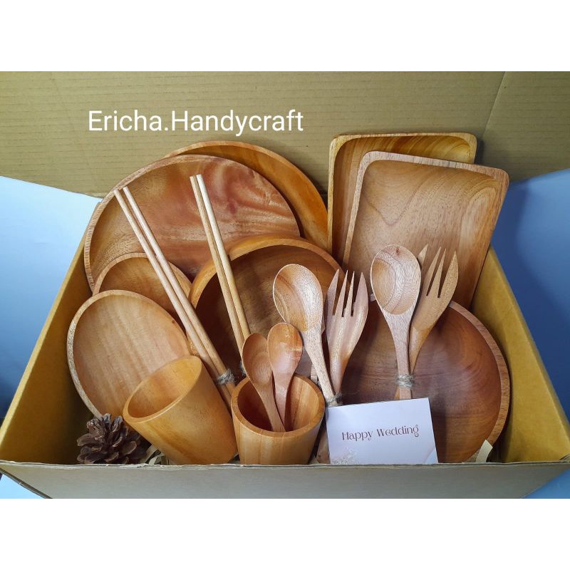 

Hampers couple paket 1 kayu mahoni