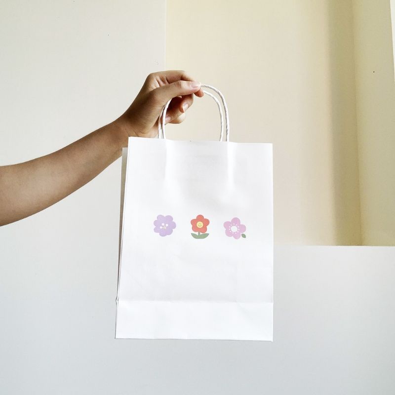 

Paper Bag Bunga Kertas Untuk Bungkus Hadiah Kado lucu unik