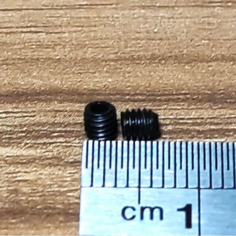 Baut Jarum Mesin Jahit Obras Bulat Halus