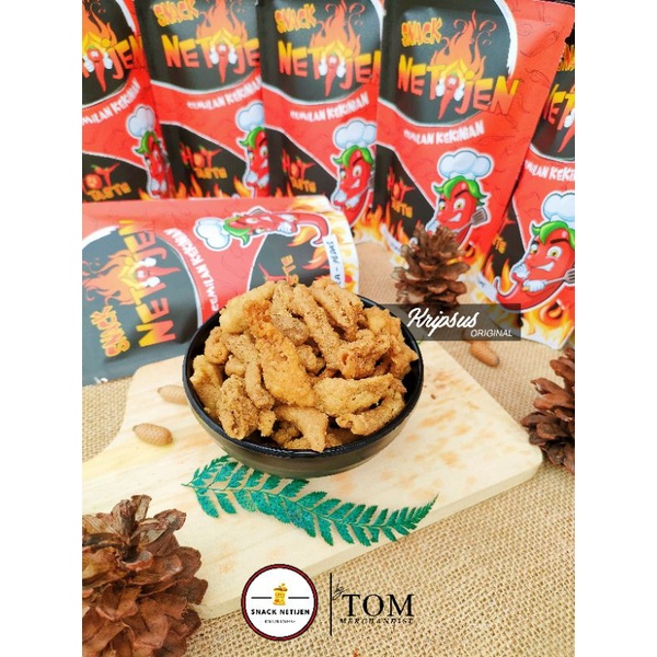 

Snack Netijen Keripik Usus Ayam Renyah Rasa Original Cemilan Kekinian Kripsus Premium Kemasan 90Gr