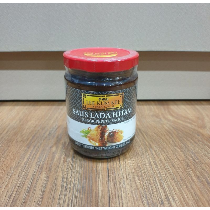 

Lee Kum Kee Black Pepper Sauce / Lee Kum Kee Saus Lada Hitam 230 Gr