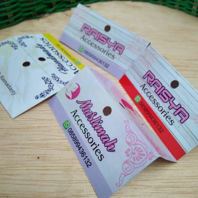 

Hang Tag Aksesoris Custom