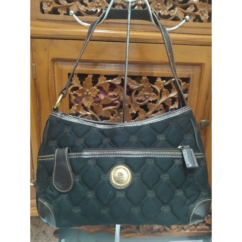 shoulder bag omar syarf