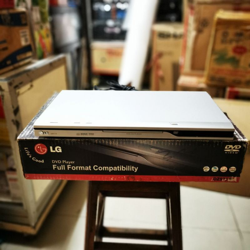 DVD PLAYER LG DZ9711P FULL FORMAT COMPATIBILITY MP4 MP3 MPEG4 CD FILM VIDEO LAGU MOVIE JPEG ORIGINAL
