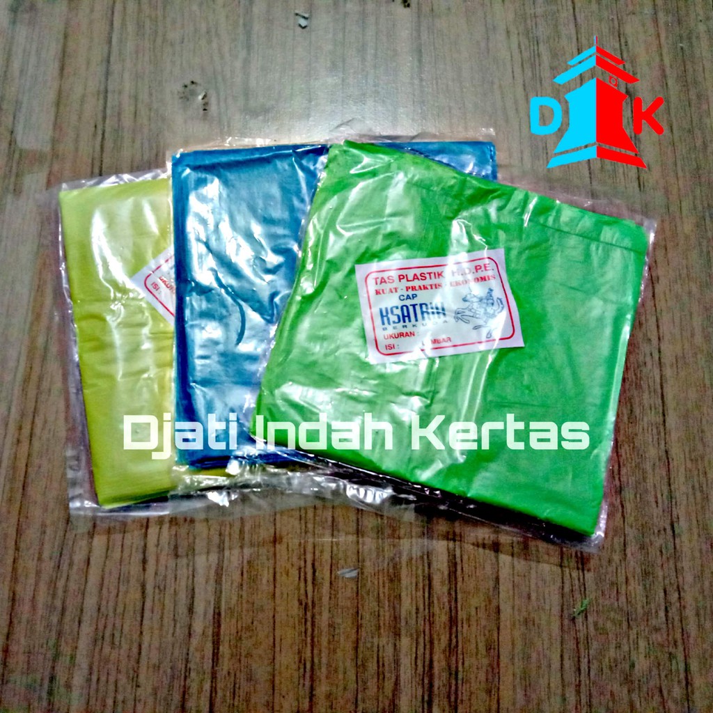 Termurah !!! KSATRIA - Plastik Kresek Warna Warni Isi 10 Pack Uk ( 15 )