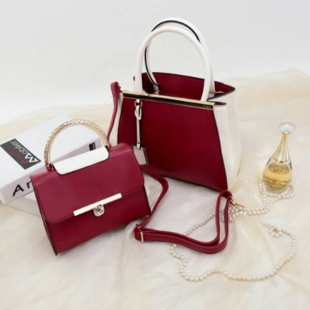 Edisi Terbaru Fendi 2jours

FENDI 2JOURS 3312