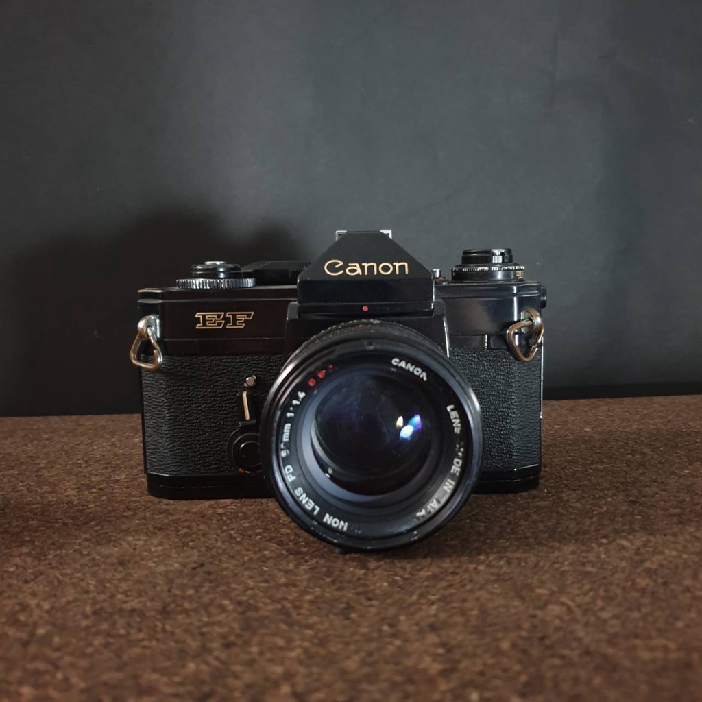 CANON EF +LENSA 50 F 1.4 S.C.C LIKE NEW  KAMERA FILM KAMERA ANALOG