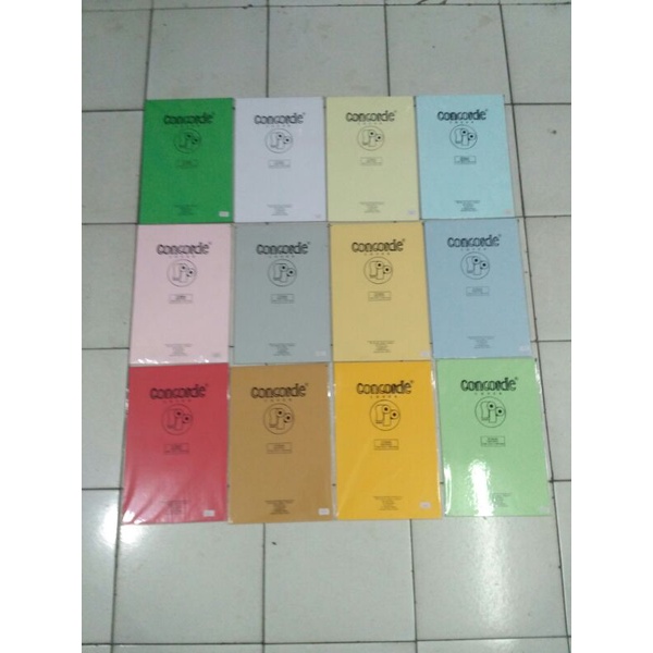

Kertas Concorde Folio 220 gr/m2 (215 x 330 mm), 1 pack isi 10 sheets.
