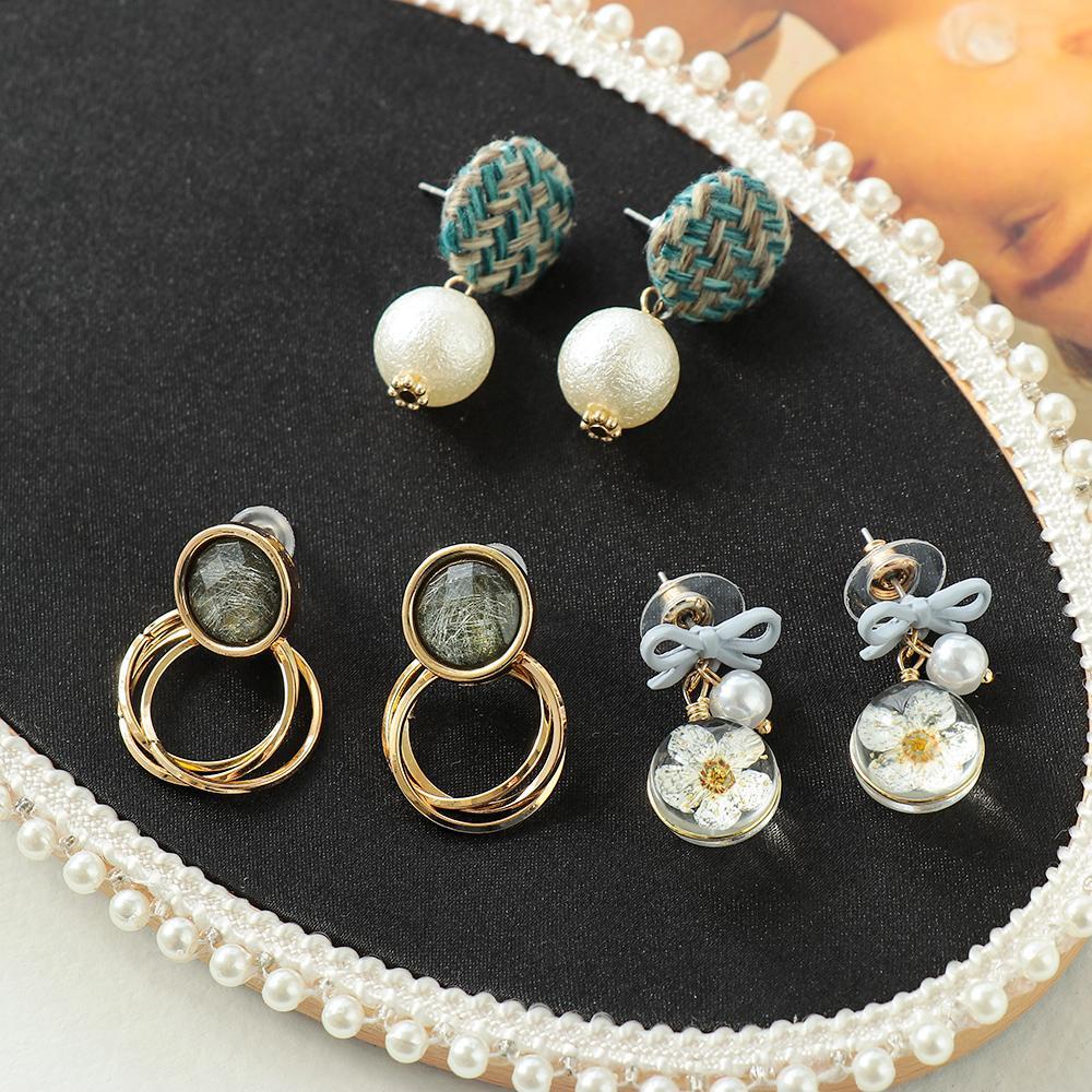 Anting Akrilik Nanas Gaya Korea Perhiasan Pesta Geometris Tidak Teratur Menjuntai Drop