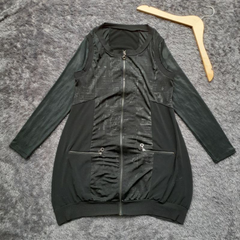 SALE JAKET VINTAGE / jaket parasut / thrift jaket second-Zipper black size M