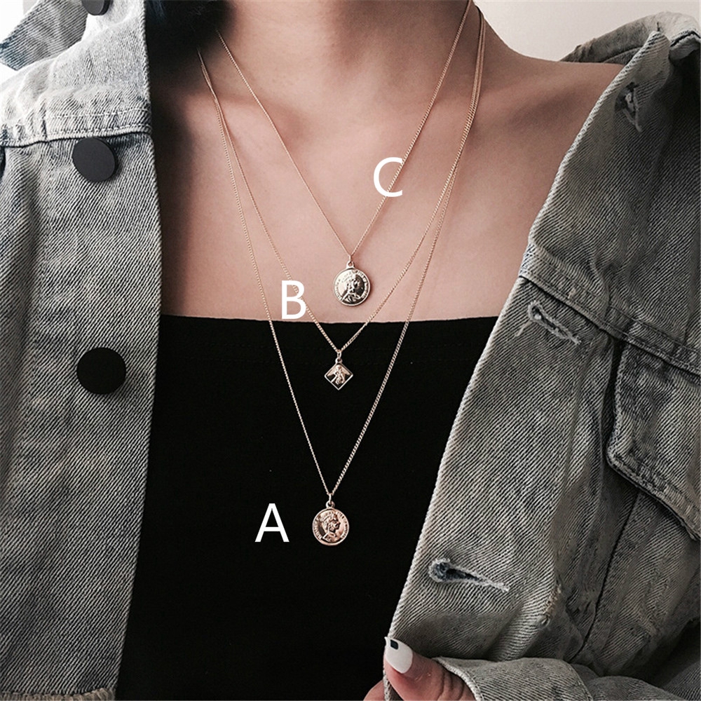 Kalung Multilayer Bentuk Koin Bulat 3 Bentuk Gaya Retro Hip Hop Untuk Wanita