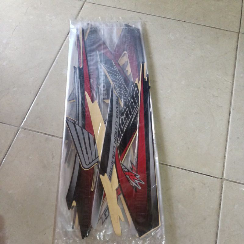 striping stiker les body Tiger Revo 2009 hitam merah
