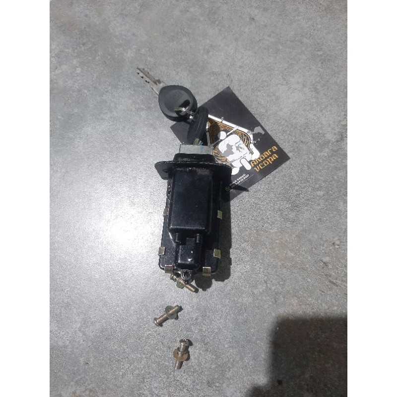 kunci jok kuncian jok panjang vespa spartan