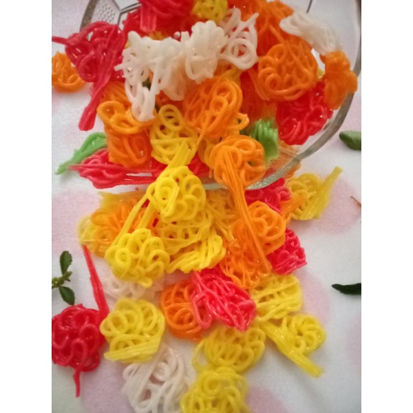 

kerupuk bunga warna warni